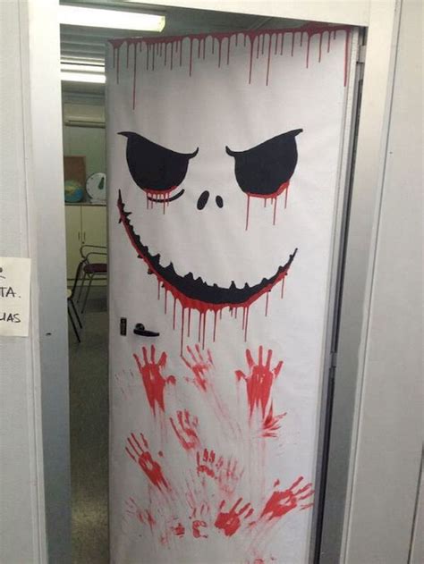 47 Awesome Halloween Door Ideas | Adornos para la puerta de halloween, Puerta de halloween ...