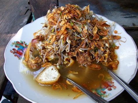 Masakan Khas Jawa Timur: Lontong Balap Khas Jawa Timur