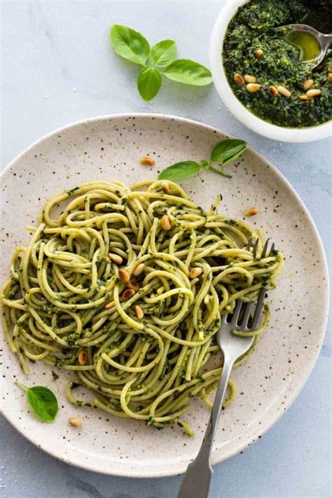 How To Make Pesto Sauce - Jessica Gavin