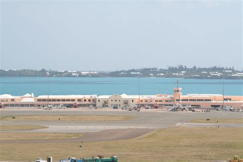 BDA ~L.F. Wade International Airport~ St. George's/ Hamilton, Bermuda