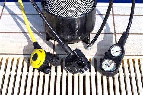 Buying Your First Scuba Regulator - DeeperBlue.com