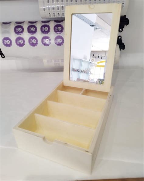 Jewellery Box with mirror – Scic Crafts Studio