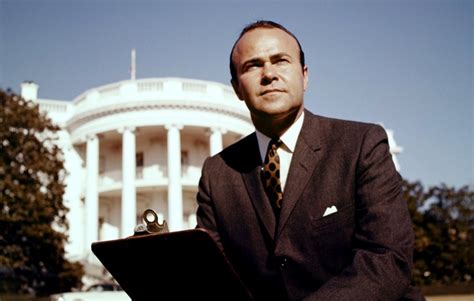 Veteran journalist, NBC correspondent Sander Vanocur dies at 91