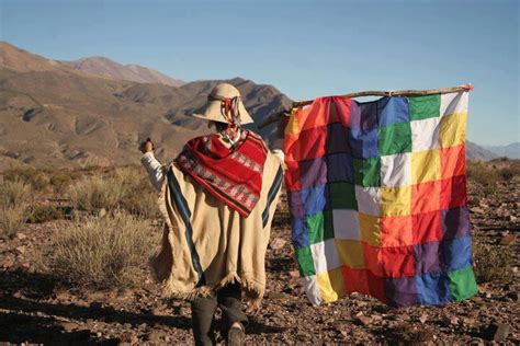 Wiphala flag, the flag of the Aymara people in The Andes. | Flag ...