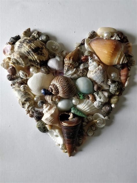 Seashell Art - Quick and Easy DIY for your Home | Feeling Nifty