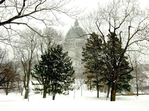 Oratoire Saint-Joseph du Mont-Royal en hiver by Lapointe56.deviantart.com on @deviantART Outdoor ...