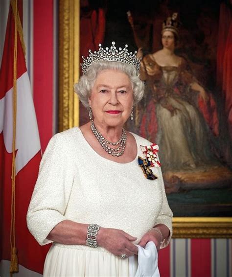 Queen Elizabeth II Official Portrait. Photo taken in Rideau Hall ...