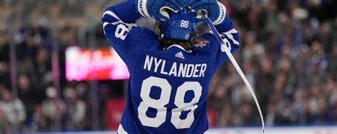 NHL insider shares latest on 'weird' William Nylander injury. - HockeyFeed