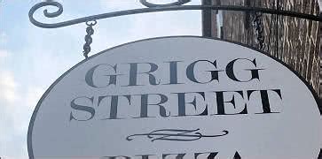 Grigg Street Pizza (Greenwich, CT) on Diners, Drive-Ins & Dives