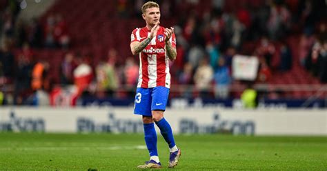 Atletico Madrid defender Kieran Trippier applauds the fans after the La ...