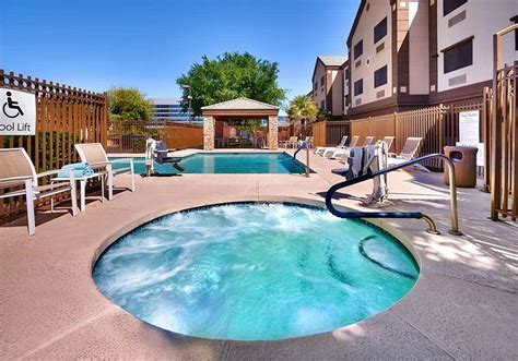 Best Western Downtown Phoenix Pool: Pictures & Reviews - Tripadvisor