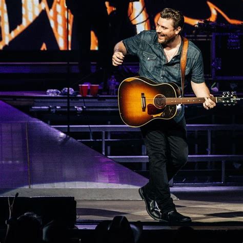 Chris Young Closes Initial Run of ‘Raised On Country World Tour 2019 ...