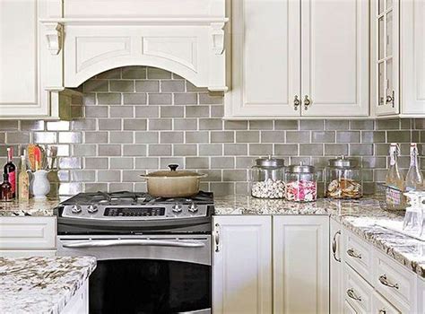 49 Gorgeous Kitchen Backsplash Decoration Ideas | White shaker kitchen ...