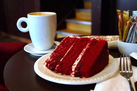 red velvet cake | This is seriously red cake from the Hummin… | Flickr