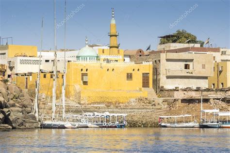 Nubian Village, Elephantine Island, Egypt Stock Photo by ©naticastillog ...