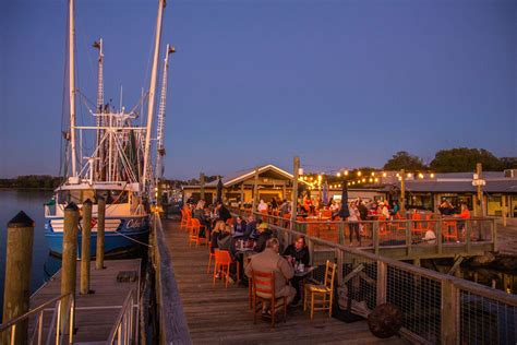 Best Waterfront Restaurant on Hilton Head - Hudson's On the Docks