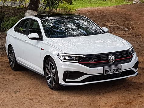 VW Jetta GLi 2020: preço, consumo, performance - vídeo