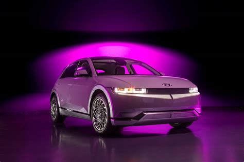 2022 Hyundai Elantra N: First Look | Videos | Cars.com