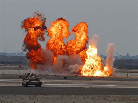 Explosions Panzer Exercise · Free photo on Pixabay