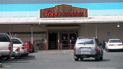 Fry's Electronics is set to close its Palo Alto store in January - Silicon Valley Business Journal