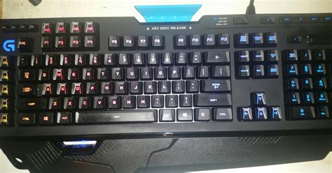 G910 keyboard layouts : r/LogitechG