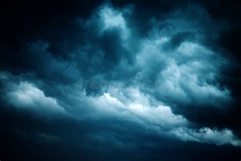 Dramatic Stormy Sky, Dark Clouds before Rain Stock Image - Image of thunderstorm, cumulonimbus ...