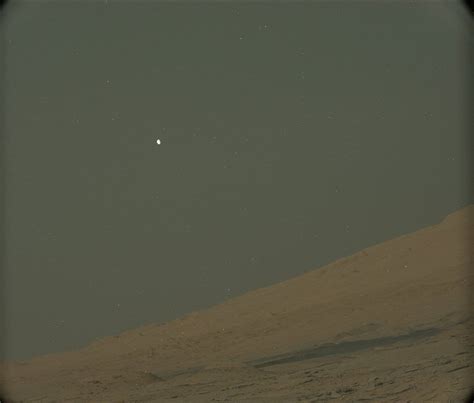 Curiosity Rover Snaps Epic Photo Of Mars' Moon Phobos