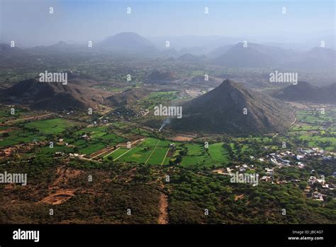 Aravalli hills, Udaipur, Rajasthan, India Stock Photo - Alamy