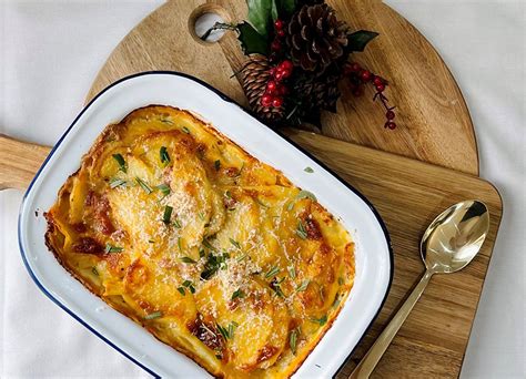 Recipe: Aisling Larkin's Smoked Cheddar & Bacon Dauphinoise Potatoes