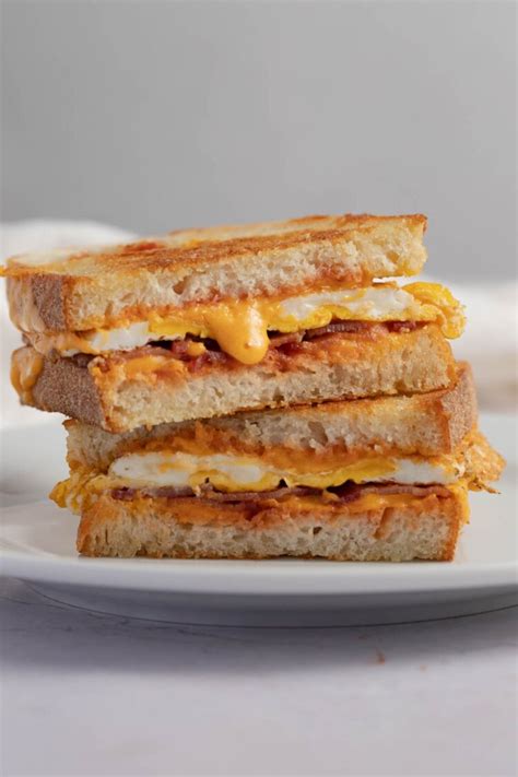 Fried Egg Sandwich (Best Recipe) - Insanely Good