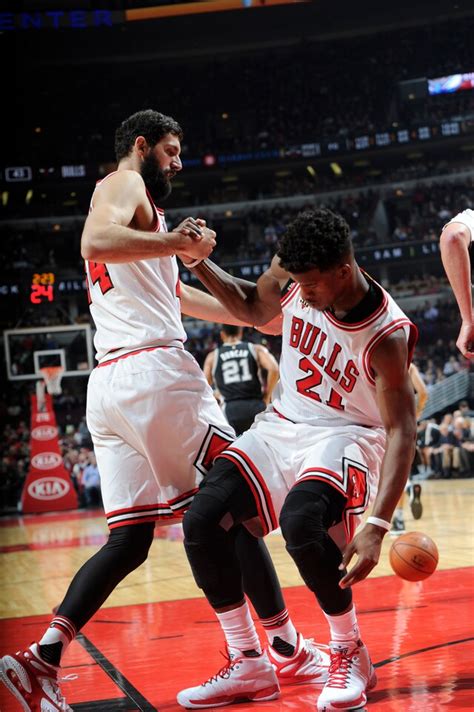 Photo Gallery: Bulls Vs. Spurs 11.30.15 Photo Gallery | NBA.com