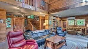 Riverfront Cabin w/Hot Tub on the Skykomish River!: 2021 Room Prices, Deals & Reviews | Expedia.com