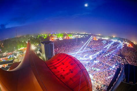 On top of Orange stage during Mew concert - 7 July 2012 | Flickr