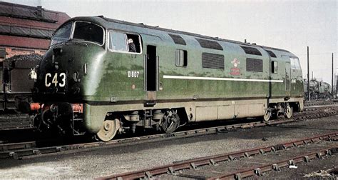 British Rail Class 42 Warship D807 Caradoc Old Oak Common 1959 (2048 × 1089) : TrainPorn