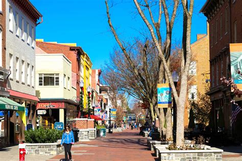 Pedestrian mall in Winchester, VA