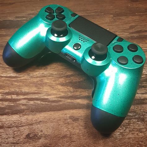 PS4 controllers with green custom paint and Shock paddles 2.0! | Ps4 controller, Video game ...
