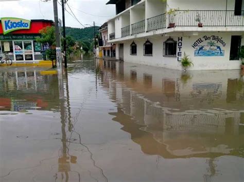 Melaque on the Costalegre: Tail end of Tropical Storm Manuel