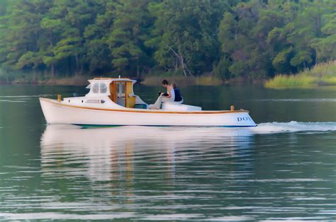 Hooper Island Draketail Deadrise Workboat on Harris Creek near Tilghman Island, MD. One of the ...