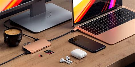 20+ Best Apple Macbook & Macbook Pro Accessories to Buy in 2021