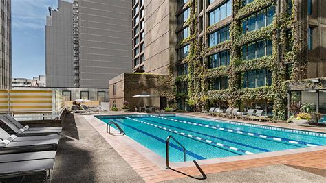 Montreal Hotels With Pool | Omni Mont-Royal