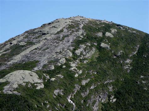 The summit block of Mt. Marcy with hikers on top : Photos, Diagrams & Topos : SummitPost