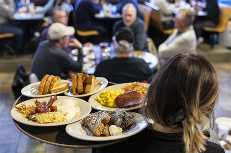 24-hour diners are getting rarer – but a few hold strong in Michigan - mlive.com