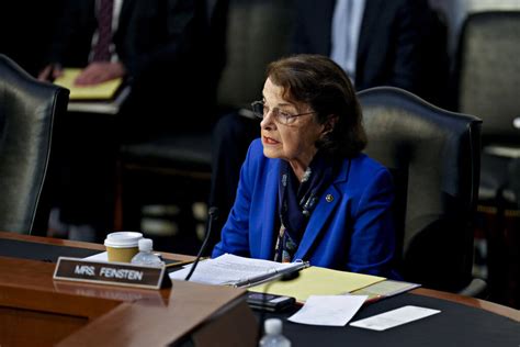 Sen. Dianne Feinstein announces retirement – The Forward