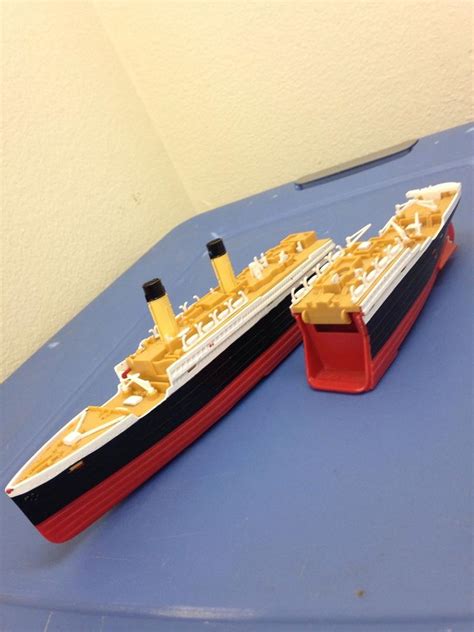 Titanic Submersible Model | #1800965605