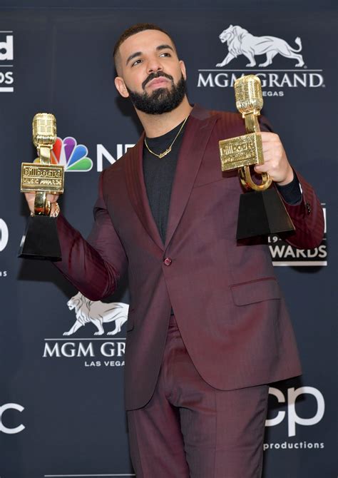 Drake Sets New Billboard Charts Record: Report – VIBE.com