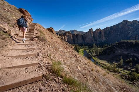 5 Unmissable Smith Rock State Park Hikes - Uprooted Traveler