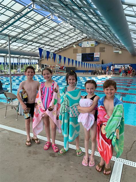 Swim Teams for Kids? Guide for Swim Team Moms