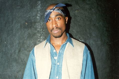 Tupac Shakur is Alive? Here Are 7 Reasons People Still Believe It | Very Real