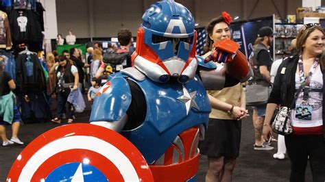 STAR WARS COSPLAY: Cosplay photos from 'Star Wars Celebration ...