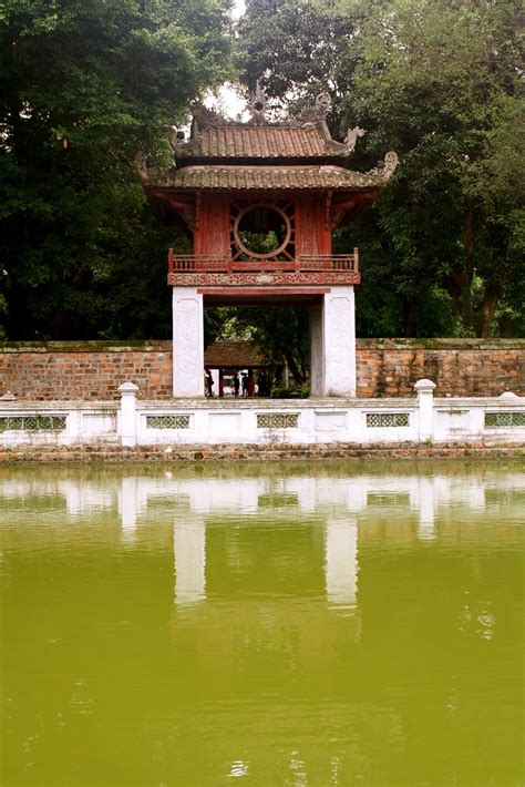 Traditional Vietnamese architecture | SkyscraperCity Forum